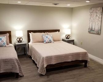 Clean & Safe in Downtown Morristown - 모리스타운 - 침실