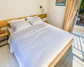 Aris Athens Suites - Athens - Bedroom