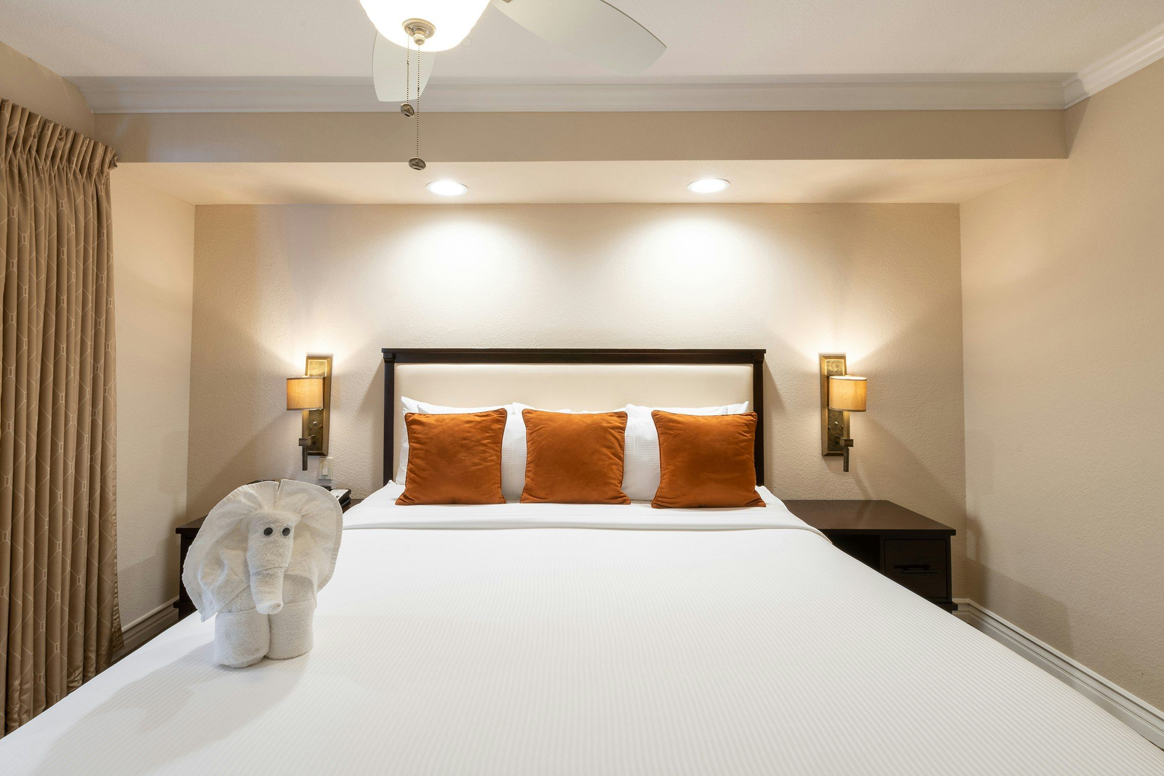 Coronado Beach Resort - Coronado - Bedroom