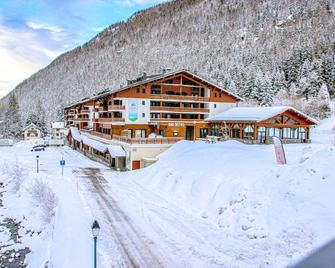 Modern apartment in the mountain village - Vallorcine - Bâtiment