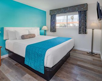 Howard Johnson Suites by Wyndham San Diego Chula Vista Bay Front - Chula Vista - Soveværelse