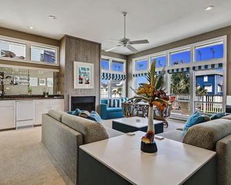 Indian Summer by Ryson Vacation Rentals - Jamaica Beach - Wohnzimmer