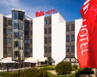 Ibis Lausanne Crissier - Lausanne - Building