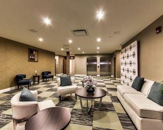 Revolution Hotel - Leduc - Lounge