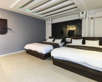 Garden Bay Hotel - Suncheon - Bedroom