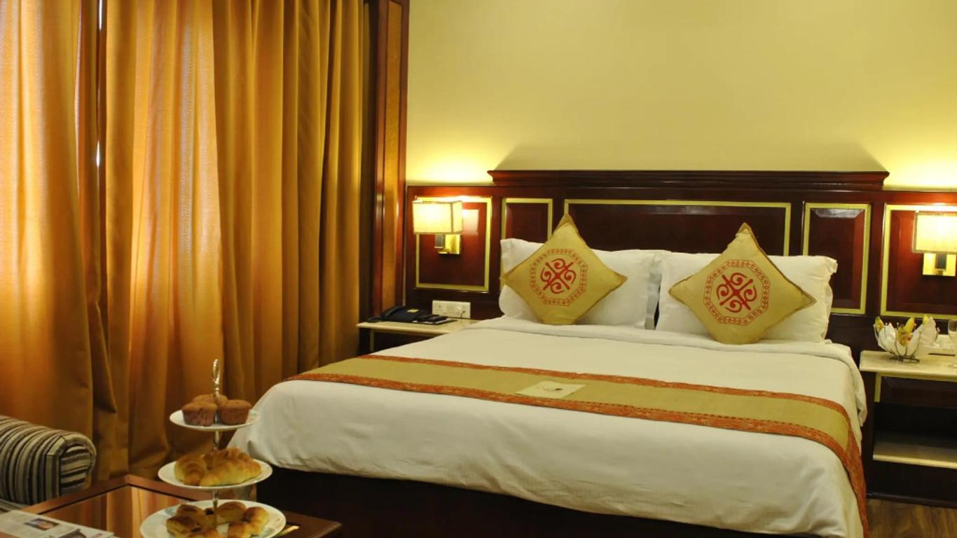 Hotel Dynasty