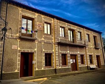 Albergue de Castillazuelo - Castillazuelo - Gebäude