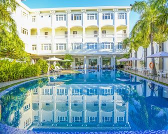 Eden Plaza Danang - Da Nang - Piscina