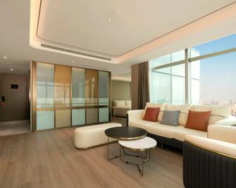 Atour Hotel Wuhan Hankou Financial Center - Vuhan - Oturma odası