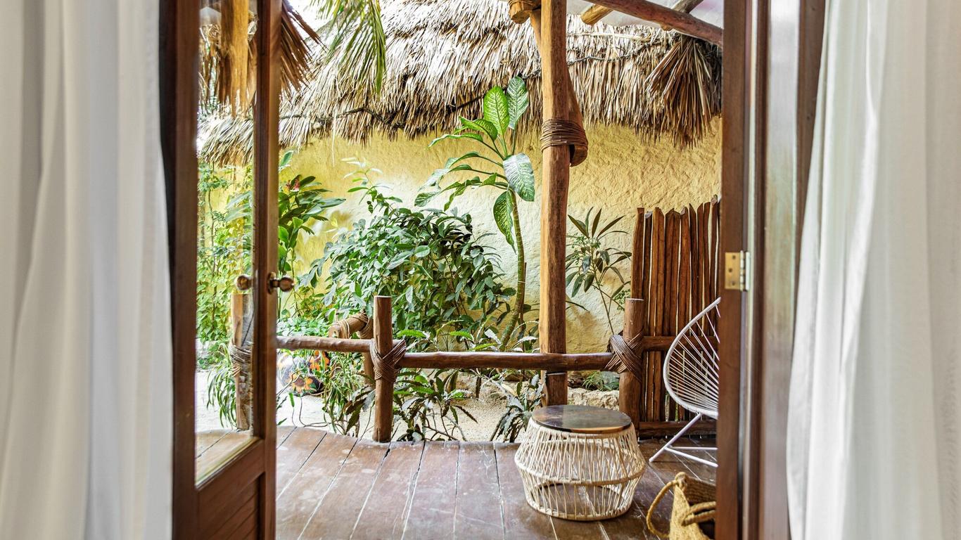 Casa Las Tortugas Petit Beach Hotel & Spa