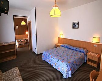 Hotel Miramonti - ויגו די פאסה - חדר שינה