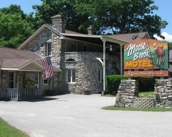Moose Brook Motel - Gorham - Gebouw