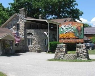 Moose Brook Motel - Gorham - Bâtiment
