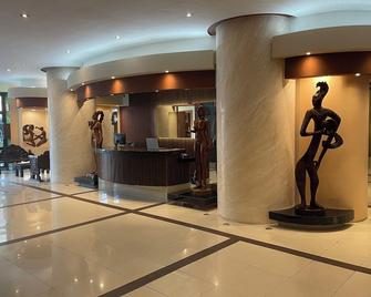 Hotel El Tarasco - Уруапан - Рецепція