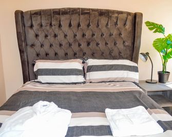 Fantastic location 1-Bed Apartment in Harare - Harare - Bedroom