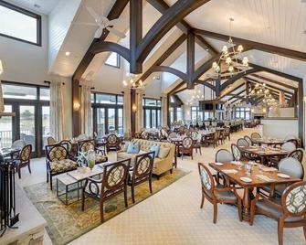 Amenity Filled Rental With An Amazing View Within The Five Star Peninsula Resort - Millsboro - Restaurante