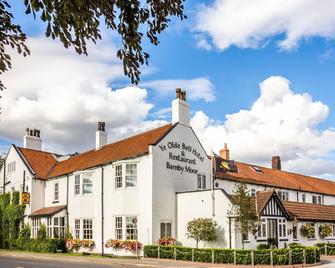 Ye Olde Bell Hotel & Spa - Retford - Building