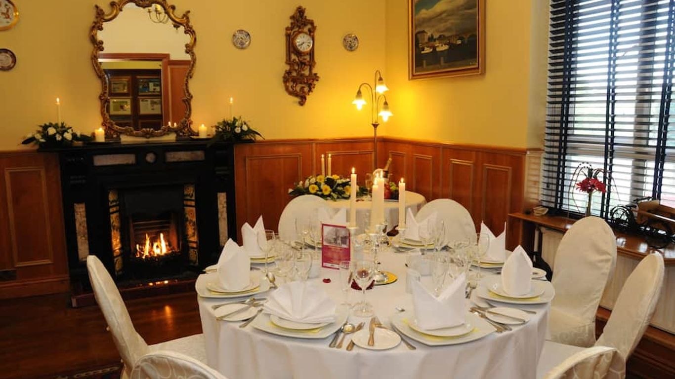 布希酒店 - 香儂河畔卡里克