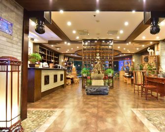 Huashan Hotel(Hotel Theme of chivalrous culture) - Weinan - Lobby