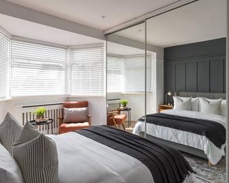 New Exclusive Stylish Luxury House - Sleeps 9 - Solihull - Ložnice