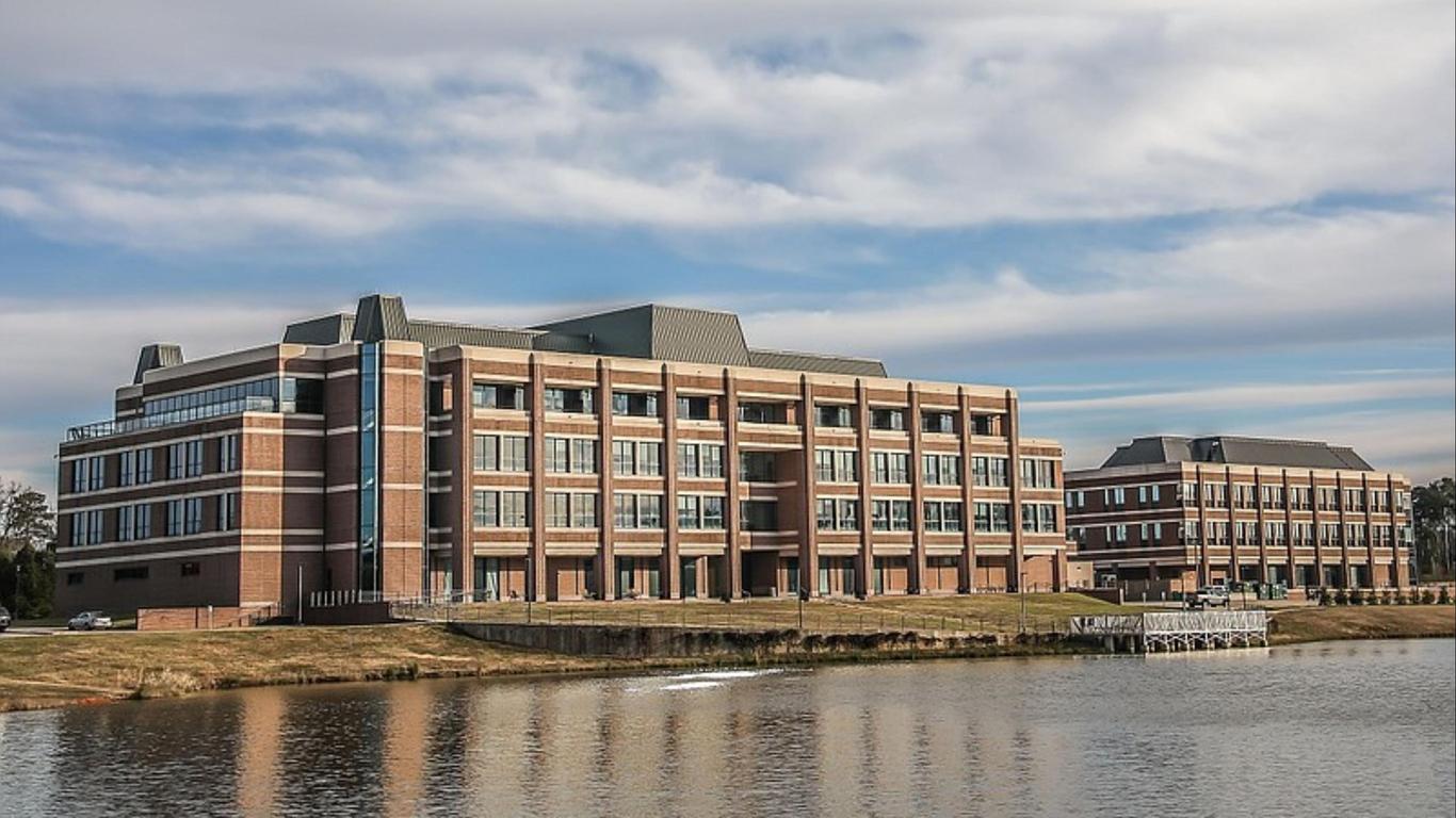 Holiday Inn Express & Suites Texarkana By IHG