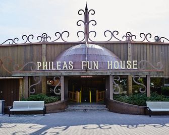 페린파르크 슬라크하렌 - 슬라하런 - 건물