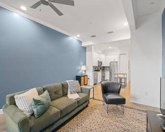 New! Mojito Manor - Stunning Studio On 7th Ave - Tampa - Soggiorno