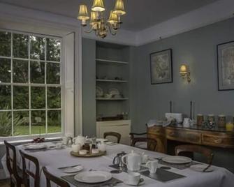 Old Vicarage - Exeter - Dining room