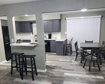 Nice quiet neighborhood - Leavenworth - Kitchen
