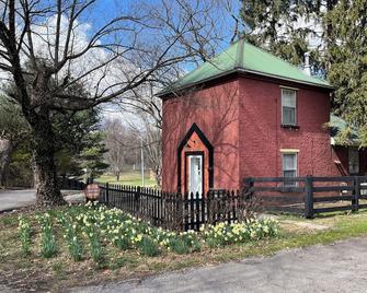 Welcome to Bourbon Oak Smokehouse, in the heart of Bardstown, KY - Bardstown - Gebäude