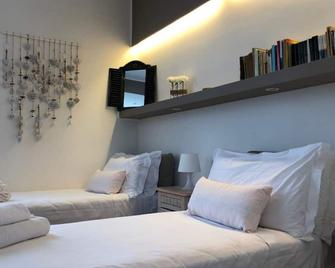 Bnbook-Tommaso Grossi Rho Fiera - Rho - Habitación