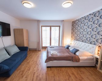 Hotel Garni Pod Skalkou - Český Krumlov