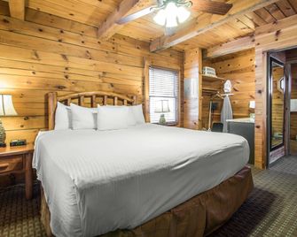 Bluegreen Vacations Christmas Mountain Village, an Ascend Collection Resort - Wisconsin Dells - Bedroom