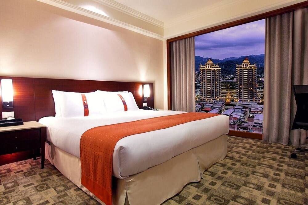 هايوني هوليداي هوتل