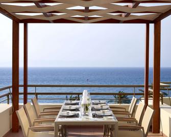 Rhodes Bay Hotel & Spa - Ialysos - Balcón