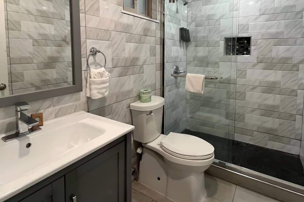 Inn By The Bay Monterey - מונטריי - חדר רחצה