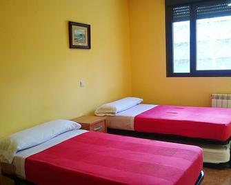 Hostal San Marcos II - Guadalajara - Slaapkamer