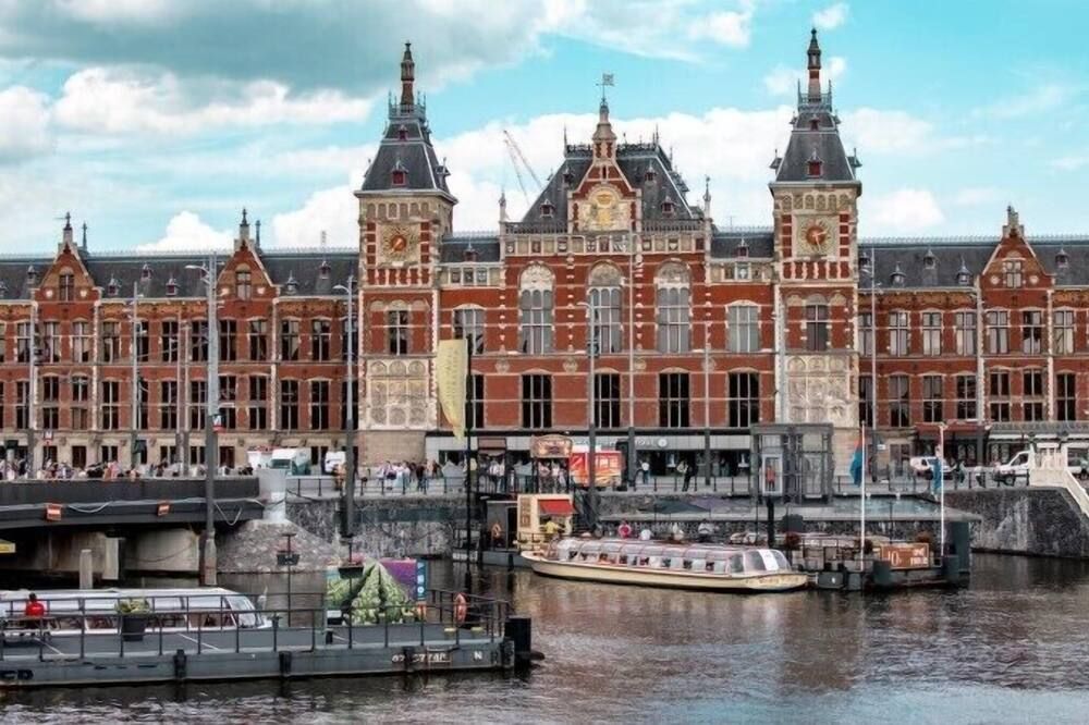 Hotelux Amsterdam Airport Hotel - Hoofddorp - Vista del exterior
