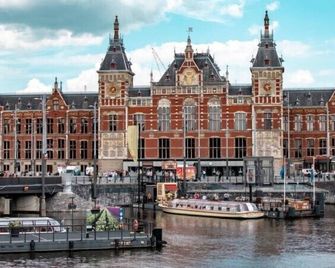 Hotelux Amsterdam Airport Hotel - Hoofddorp - Außenansicht