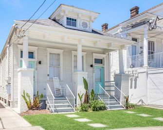Private 2BR in Uptown by Hosteeva - New Orleans - Gebäude