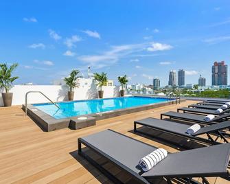 Upsun Hotel & Social Club - Miami Beach - Pool