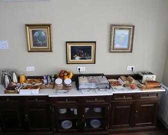 Vía XIX - Caldas de Reis - Buffet