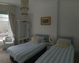 Doune Guest House - St. Andrews - Bedroom