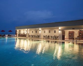 Chom View Hotel, Hua Hin - Hua Hin - Zwembad