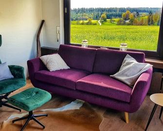 Hotel Restaurant Sonnenschein - Pfalzgrafenweiler - Wohnzimmer
