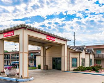 Econo Lodge - Vincennes - Edificio