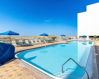 Islander Beach Resort 303 Condo by RedAwning - Fort Walton Beach - Pool