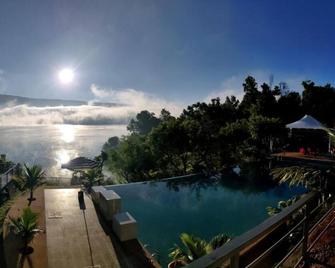 The Nihal Resort - Mahabaleshwar - Πισίνα