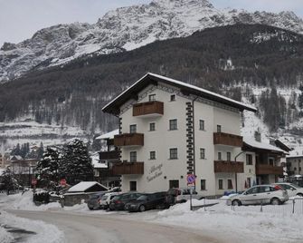Hotel Giardino - Bormio - Gebäude