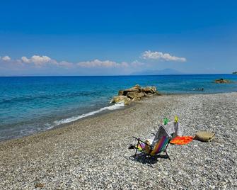 Great Greece Le Convivial Suites - Xylókastro - Strand